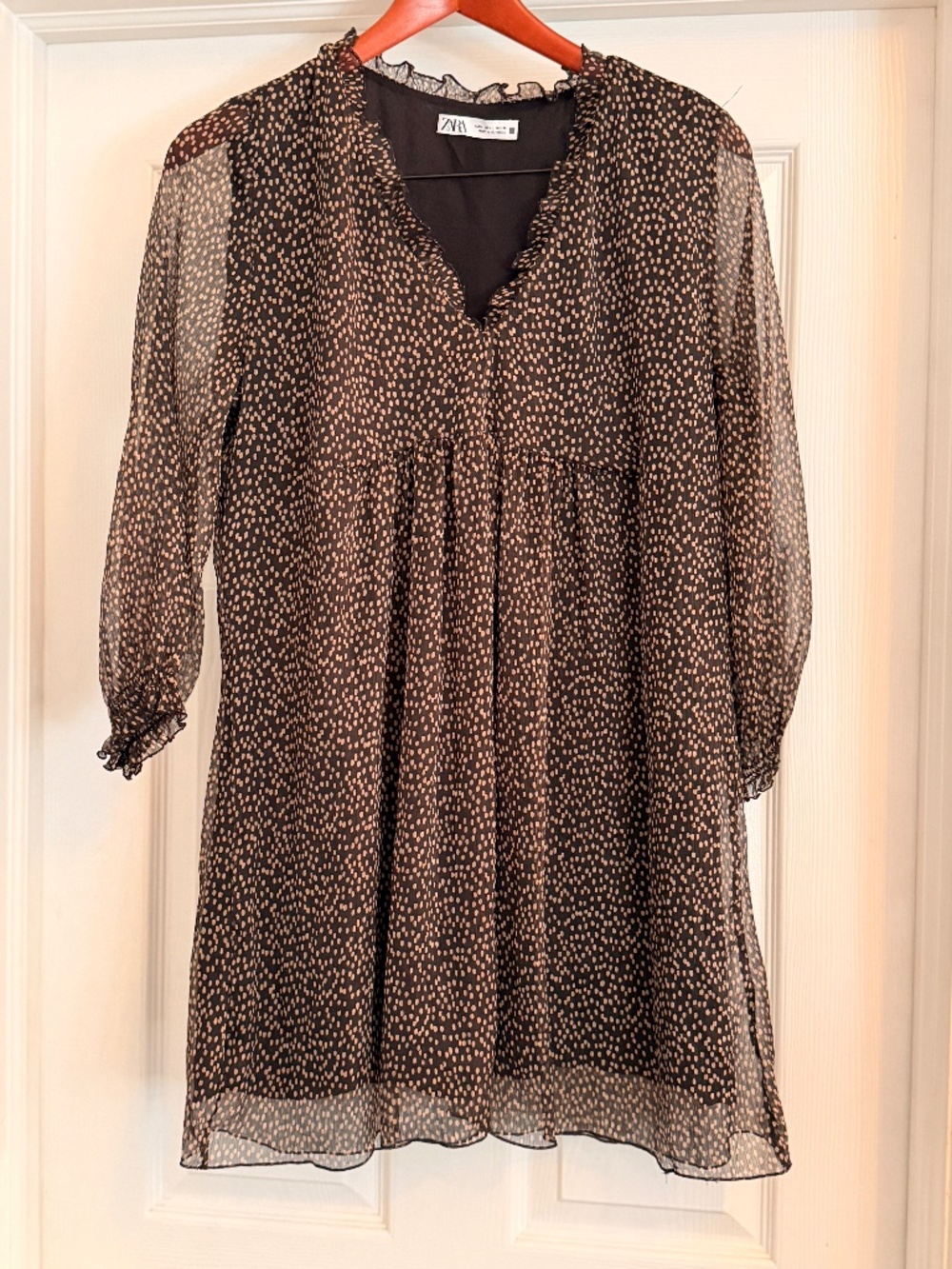 Zara Flows Black Taupe Ruffled V Cut Neck 3/4 Sleeves Dress Sheer Lined Large